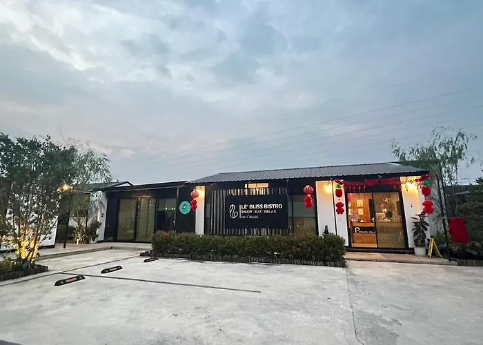 Penguin & Bistro 3* Ban Khlong Thai Muang