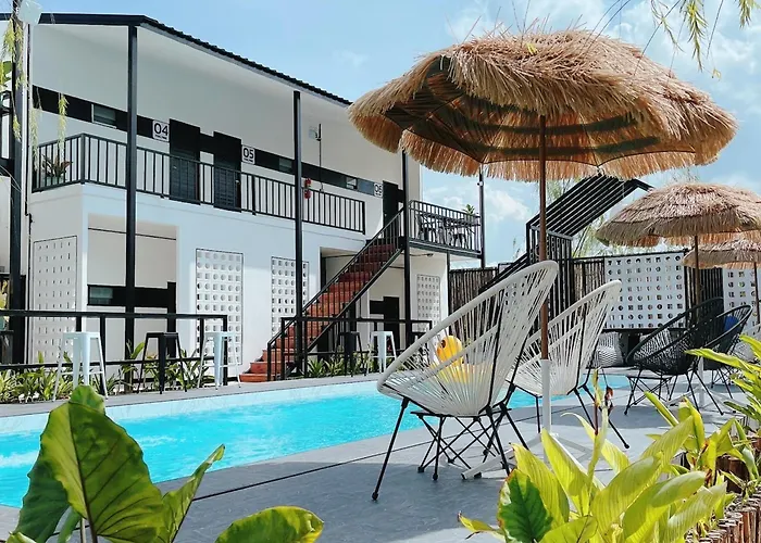 Penguin & Bistro 3* Ban Khlong Thai Muang