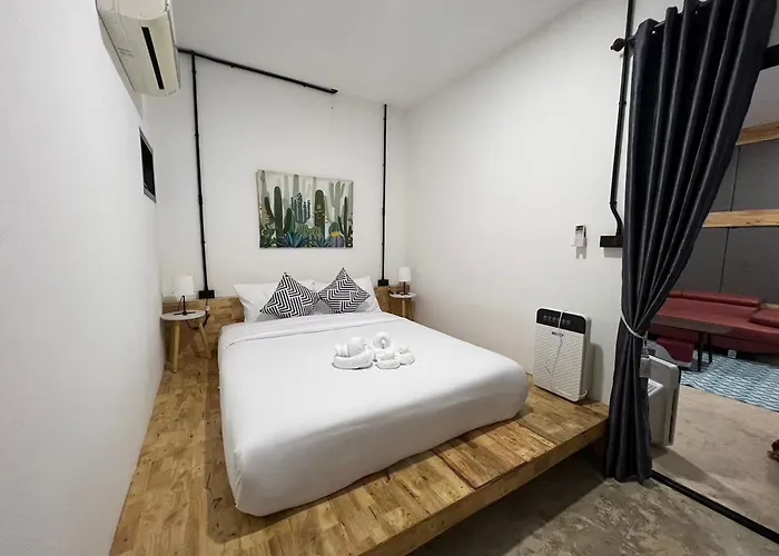 Penguin & Bistro 3*