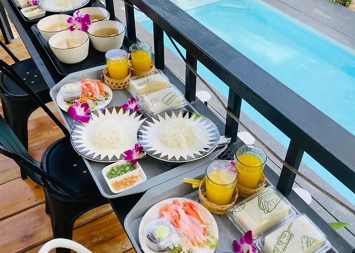 Hotel Penguin & Bistro