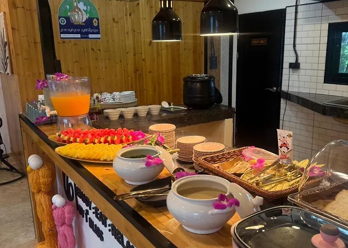 โรงแรม Penguin & Bistro