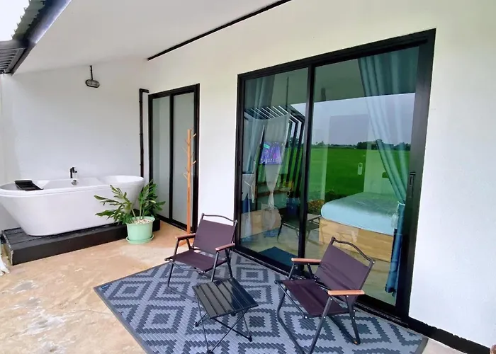 Penguin & Bistro 3*