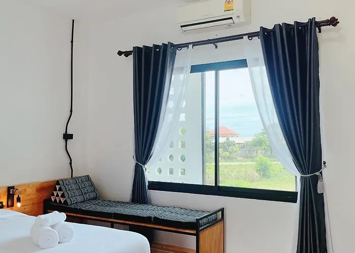 Penguin & Bistro Hotel Ban Khlong Thai Muang
