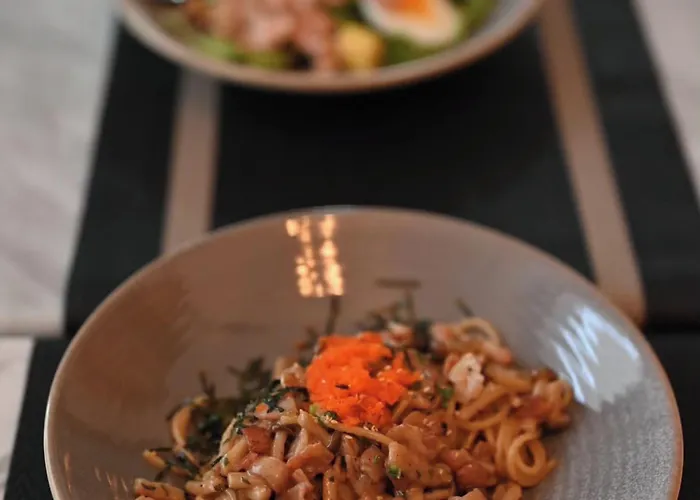 โรงแรม Penguin & Bistro