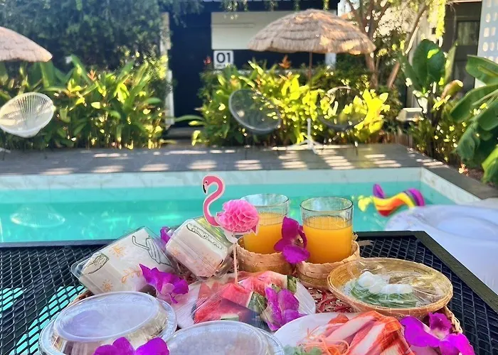 โรงแรม Penguin & Bistro Ban Khlong Thai Muang